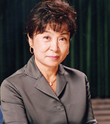 遠藤泰子さん